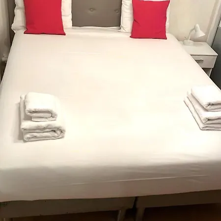 Parisian Modern Flat 10 Min Walk To The Louvre Párizs