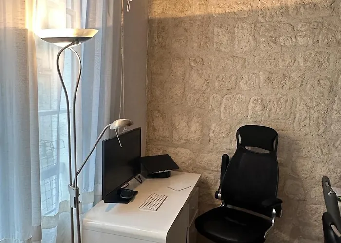 Parisian Modern Flat 10 Min Walk To The Louvre Paříž